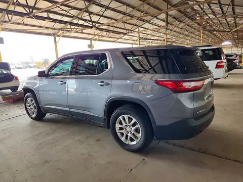 2020 Chevrolet Traverse VIN 1GNERFKW1LJ191790 фото 2