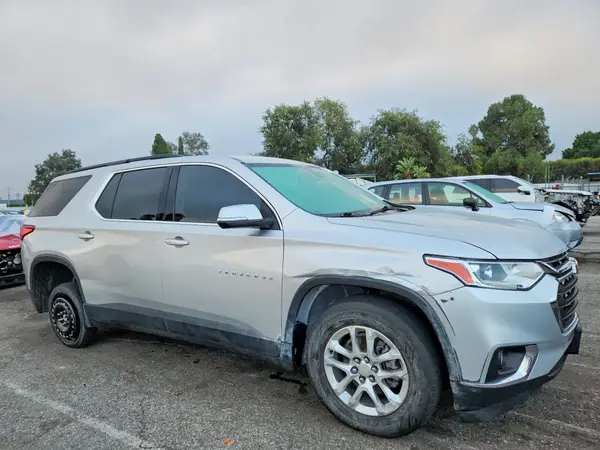 1GNERGKW9MJ264637 — 2021 Chevrolet Traverse, фото 4 с аукциона Copart 30.09.2026, Передняя часть