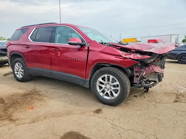1GNERGKW4MJ128285 — 2021 Chevrolet Traverse, фото 4 с аукциона Copart, Передняя часть