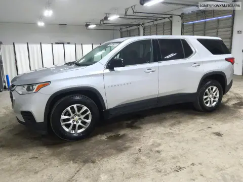 1GNEVFKWXMJ103896 — 2021 Chevrolet Traverse, Мелкие вмятины и царапины, фото до ремонта