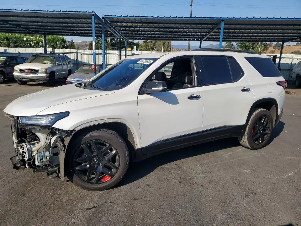 1GNERKKW5PJ245414 Chevrolet Traverse 2023 — повреждение Боковая часть, фото до ремонта