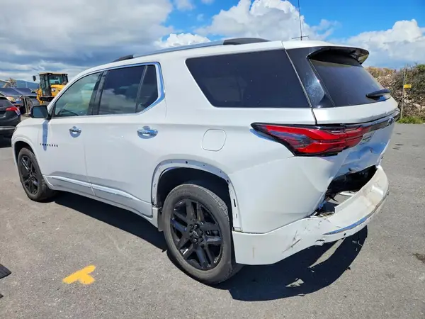 1GNERKKWXPJ328174 — 2023 Chevrolet Traverse, фото 2 с аукциона Copart, Задняя часть