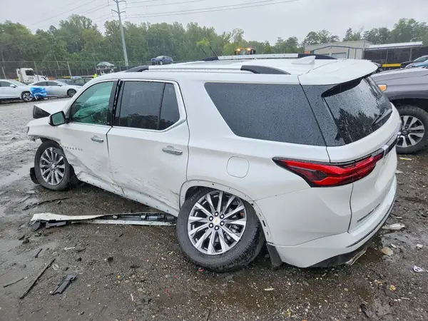 1GNEVKKW3PJ294722 — 2023 Chevrolet Traverse, фото 2 с аукциона Copart 02.10.2026, Передняя часть