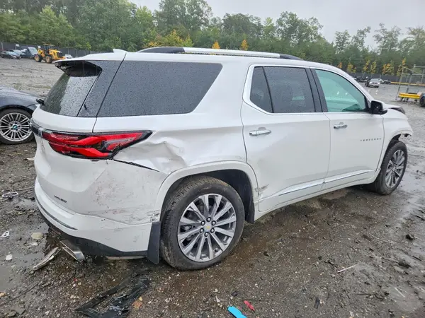 1GNEVKKW3PJ294722 — 2023 Chevrolet Traverse, фото 3 с аукциона Copart 02.10.2026, Передняя часть