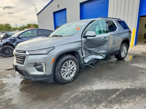 1GNEVGKW8PJ181751 — 2023 Chevrolet Traverse, Боковая часть (Side), фото до ремонта