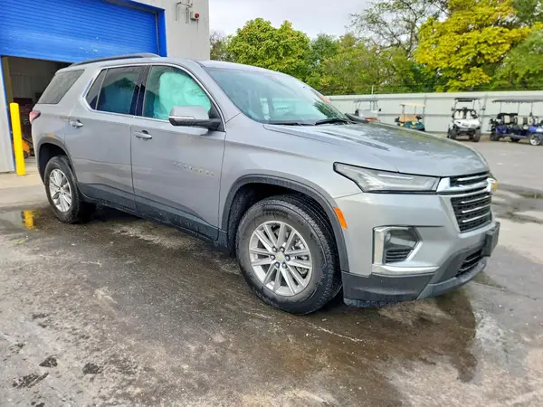 1GNEVGKW8PJ181751 — 2023 Chevrolet Traverse, фото 4 с аукциона Copart, Боковая часть