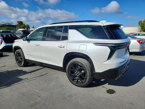 2024 Chevrolet Traverse VIN 1GNEVLKS0RJ224133 фото 2
