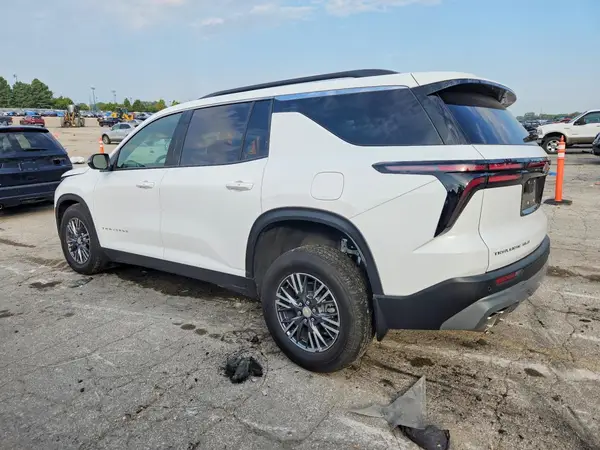1GNEVGKS7TJ147596 — 2026 Chevrolet Traverse, фото 2 с аукциона Copart, Передняя часть