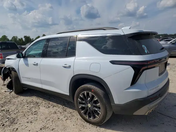 1GNERGKS8TJ325990 — 2026 Chevrolet Traverse, фото 2 с аукциона Copart, Передняя часть