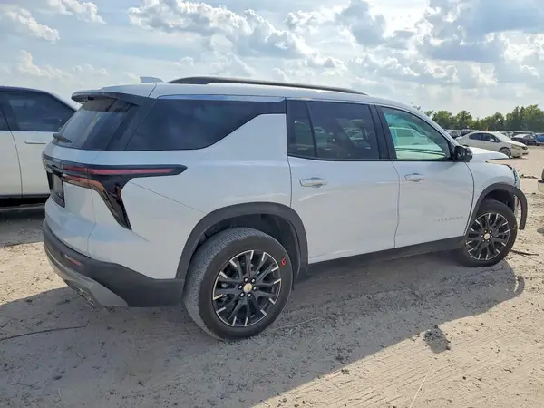 1GNERGKS8TJ325990 — 2026 Chevrolet Traverse, фото 3 с аукциона Copart, Передняя часть