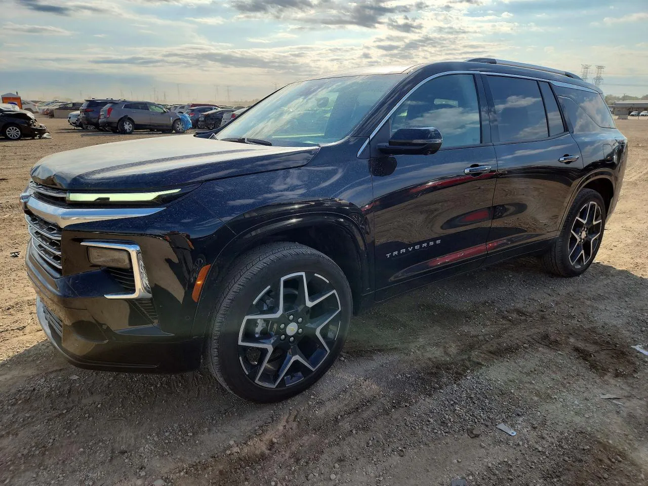 2026 Chevrolet Traverse High Country VIN 1GNEVKKS2TJ185675 фото 1