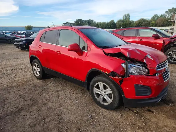 KL7CJPSB8GB755961 — 2016 Chevrolet TRAX, фото 4 с аукциона Copart, Передняя часть