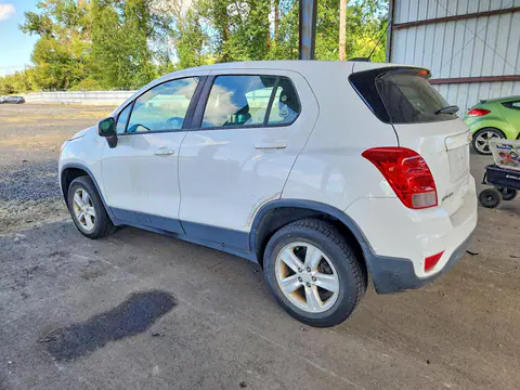 2017 Chevrolet Trax VIN KL7CJNSB1HB185887 фото 2