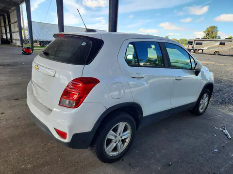 2017 Chevrolet Trax VIN KL7CJNSB1HB185887 фото 3