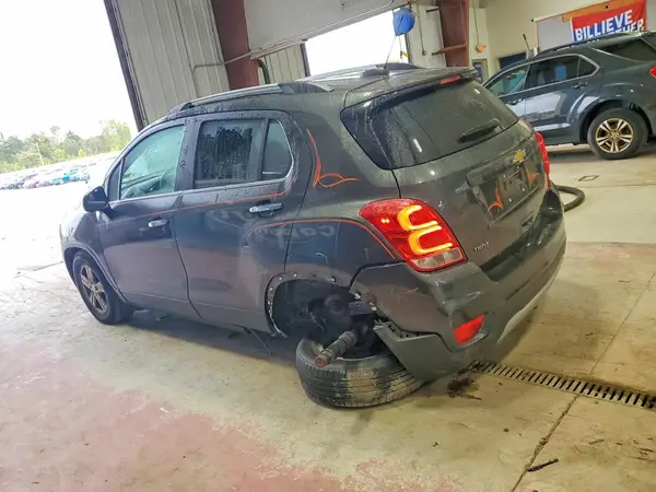 3GNCJLSBXHL156496 — 2017 Chevrolet TRAX, фото 2 с аукциона Copart 05.10.2026, Боковая часть