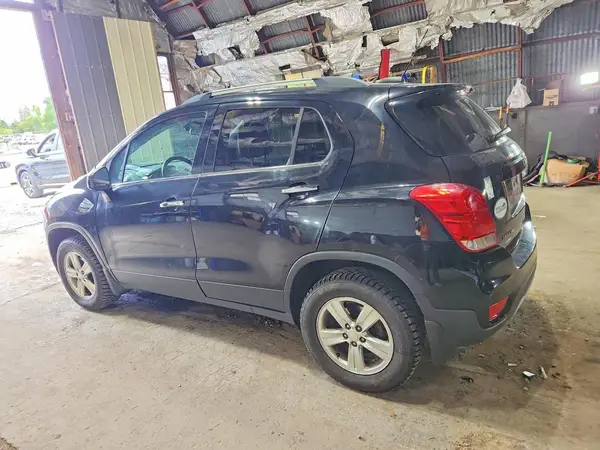 3GNCJPSB7HL286694 — 2017 Chevrolet TRAX, фото 2 с аукциона Copart, Передняя часть