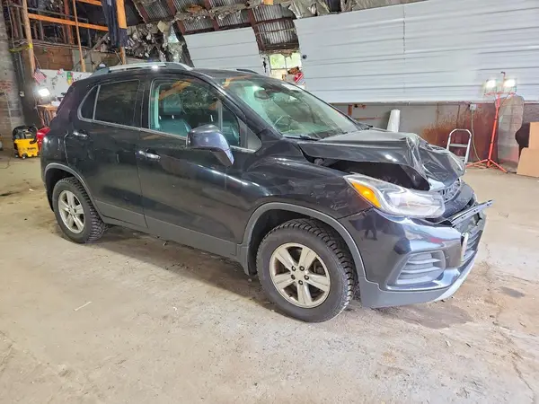 3GNCJPSB7HL286694 — 2017 Chevrolet TRAX, фото 4 с аукциона Copart, Передняя часть