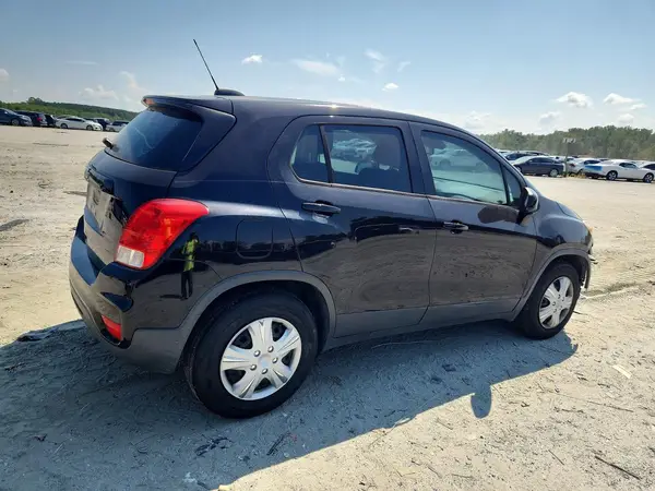 3GNCJKSB6HL267167 — 2017 Chevrolet TRAX, фото 3 с аукциона Copart, Передняя часть