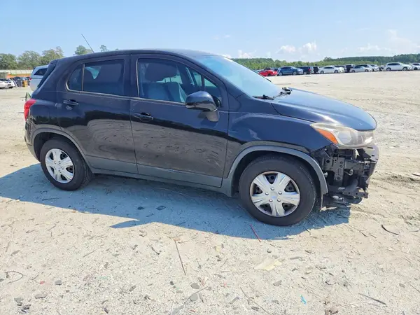 3GNCJKSB6HL267167 — 2017 Chevrolet TRAX, фото 4 с аукциона Copart, Передняя часть