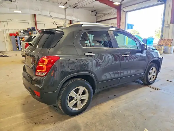 3GNCJPSB2HL148836 — 2017 Chevrolet TRAX, фото 3 с аукциона Copart 06.10.2026, Передняя часть