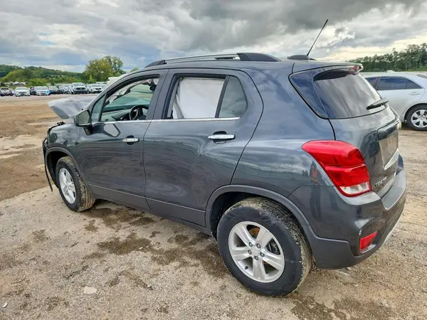 3GNCJPSBXHL193300 — 2017 Chevrolet TRAX, фото 2 с аукциона Copart 13.10.2026, Передняя часть
