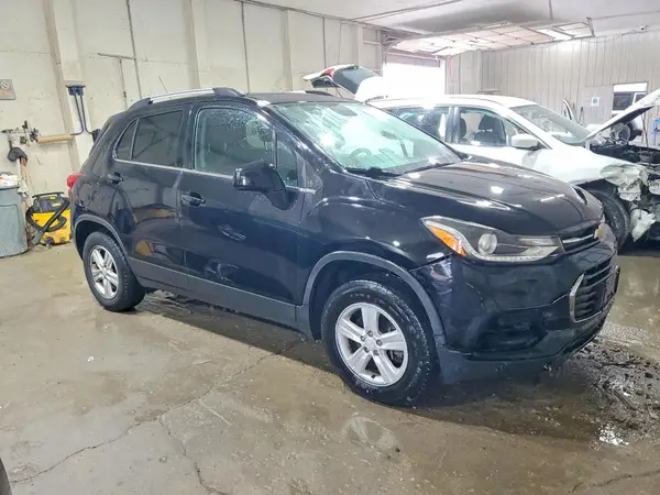 3GNCJPSB0HL241001 — 2017 Chevrolet TRAX, фото 4 с аукциона Copart 08.10.2026, Передняя часть