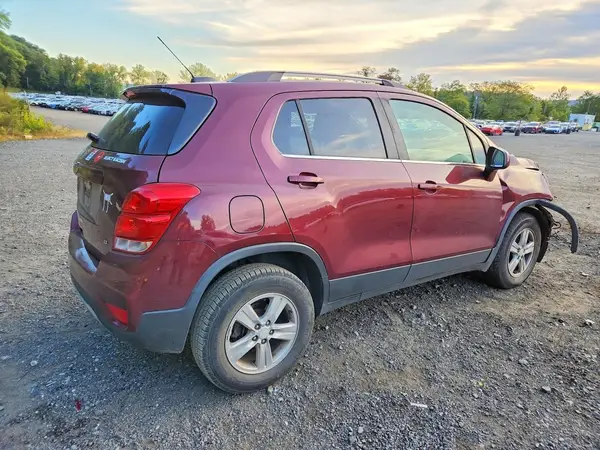 3GNCJPSB8HL275509 — 2017 Chevrolet TRAX, фото 3 с аукциона Copart 08.10.2026, Передняя часть