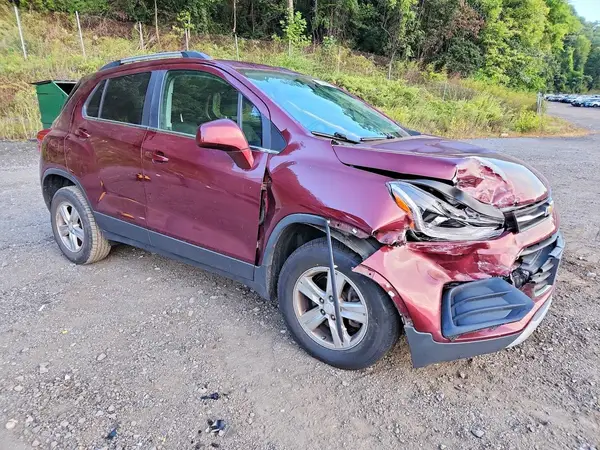 3GNCJPSB8HL275509 — 2017 Chevrolet TRAX, фото 4 с аукциона Copart 08.10.2026, Передняя часть