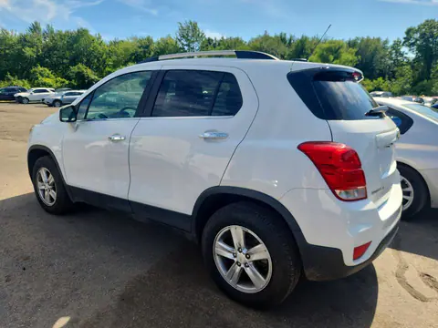 2018 Chevrolet Trax VIN KL7CJPSB0JB712075 фото 2