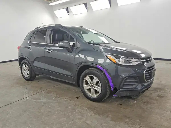 KL7CJLSB5JB706779 — 2018 Chevrolet TRAX, фото 4 с аукциона Copart 06.10.2026, Повреждения со всех сторон