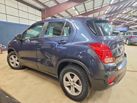 2018 Chevrolet Trax VIN 3GNCJNSB4JL309505 фото 2