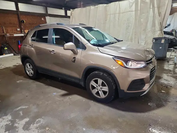 3GNCJPSB1JL304547 — 2018 Chevrolet TRAX, фото 4 с аукциона Copart, Передняя часть