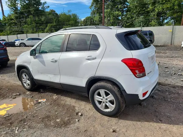 2018 CHEVROLET TRAX VIN 3GNCJPSB9JL148659 фото 2