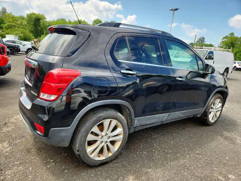 2019 Chevrolet Trax VIN 3GNCJRSB0KL109875 фото 3