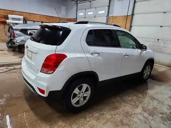 KL7CJLSB4KB847232 — 2019 Chevrolet TRAX, фото 3 с аукциона Copart 14.10.2026, Боковая часть