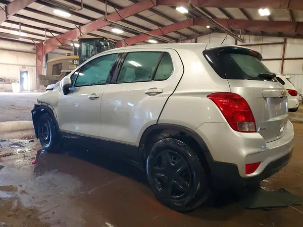 LSGCJKSB4KY001780 — 2019 Chevrolet TRAX, фото 2 с аукциона Copart, Передняя часть