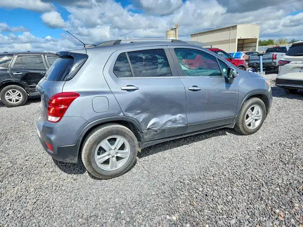 KL7CJLSB8KB918805 — 2019 Chevrolet TRAX, фото 3 с аукциона Copart, Боковая часть