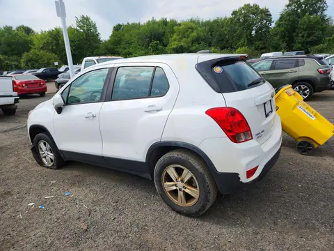 2020 Chevrolet Trax VIN 3GNCJNSB9LL148944 фото 2