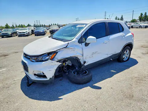 2020 Chevrolet Trax VIN 3GNCJKSB5LL329182 фото 1