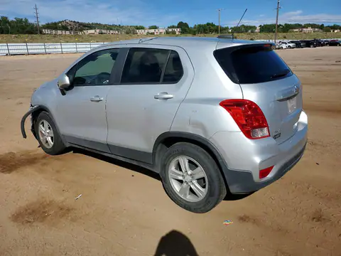 3GNCJKSB1LL221898 — 2020 Chevrolet TRAX, фото 2 с аукциона Copart 14.10.2026, Передняя часть