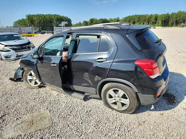 KL7CJLSB7LB088948 — 2020 Chevrolet TRAX, фото 2 с аукциона Copart, Передняя часть