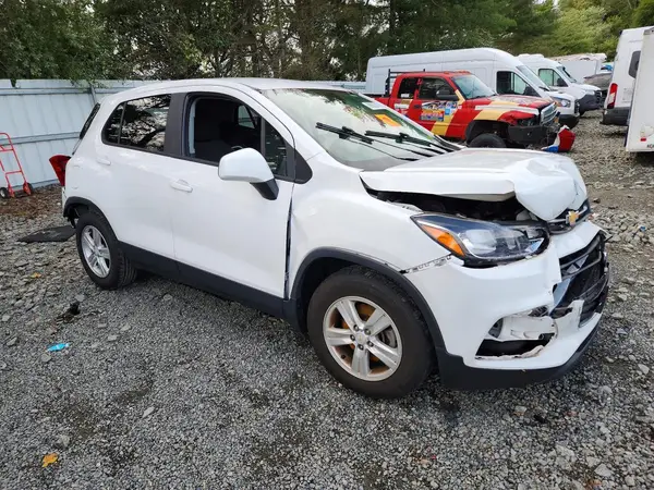 KL7CJKSB2LB066270 — 2020 Chevrolet TRAX, фото 4 с аукциона Copart, Передняя часть