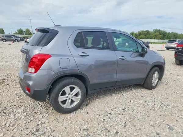 3GNCJKSB2LL222557 — 2020 Chevrolet TRAX, фото 3 с аукциона Copart, Передняя часть