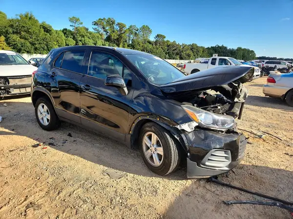 KL7CJKSB6LB075800 — 2020 Chevrolet TRAX, фото 4 с аукциона Copart, Передняя часть
