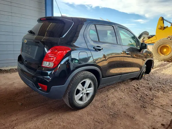 3GNCJKSB0LL224548 — 2020 Chevrolet TRAX, фото 3 с аукциона Copart, Передняя часть
