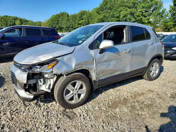 KL7CJKSB3MB302717 — 2021 Chevrolet TRAX, Передняя часть (Front End), фото до ремонта