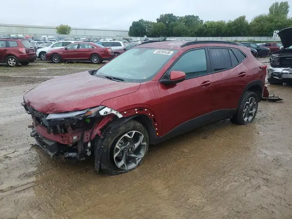 KL77LHE22RC063303 — 2024 Chevrolet TRAX, Передняя часть (Front End), фото до ремонта