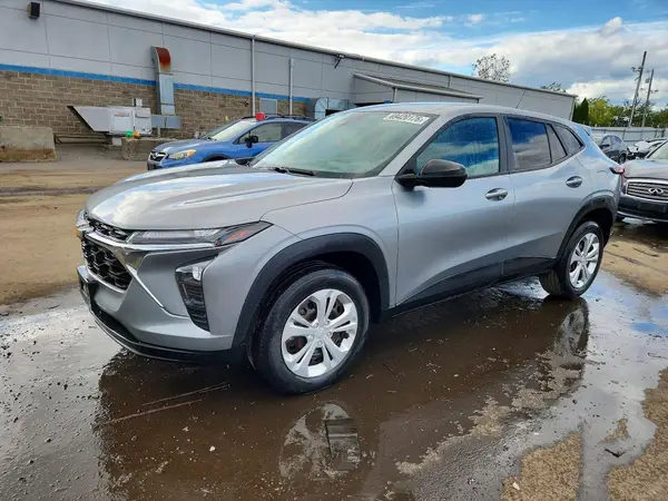 KL77LFE2XRC048293 — 2024 Chevrolet TRAX, Задняя часть (Rear End), фото до ремонта