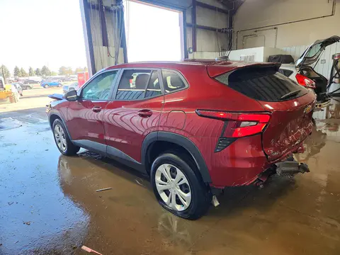 2024 Chevrolet Trax Ls VIN KL77LFE2XRC002236 фото 2