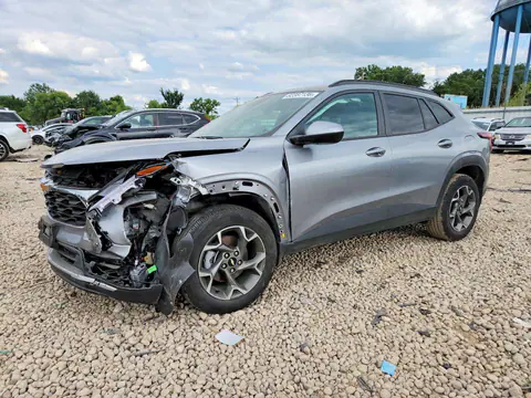 KL77LHEP7SC190498 — 2025 Chevrolet TRAX, Передняя часть (Front End), фото до ремонта